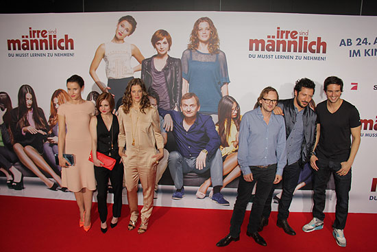 Peri Baumeister, Josefine Preuß, Marie Bäumler, Fahri Yardim, Milan Peschel, Tom Beck  (©Foto. Martin Schmitz)